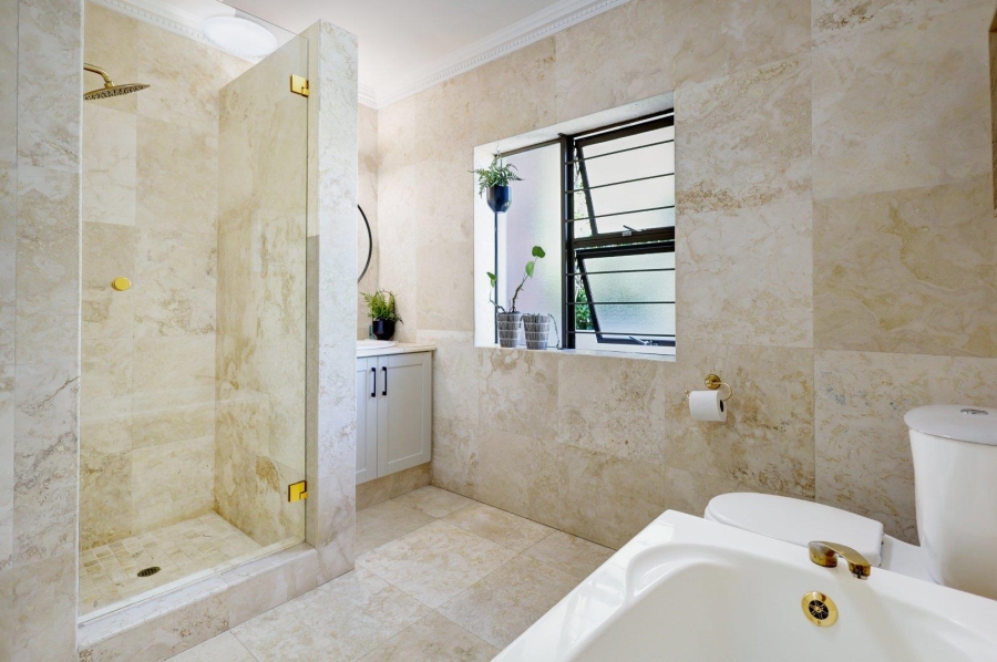 4 Bedroom Property for Sale in Loevenstein Western Cape